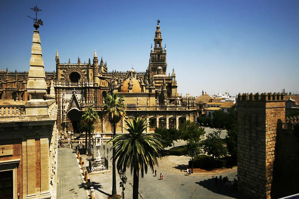 Apartment Hostal Van Gogh Seville