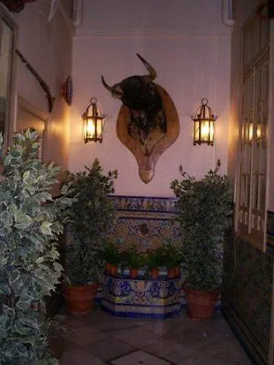 Apartment Hostal Van Gogh Seville