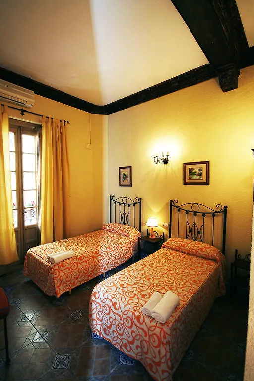 Hostal Van Gogh إشبيلية شقة